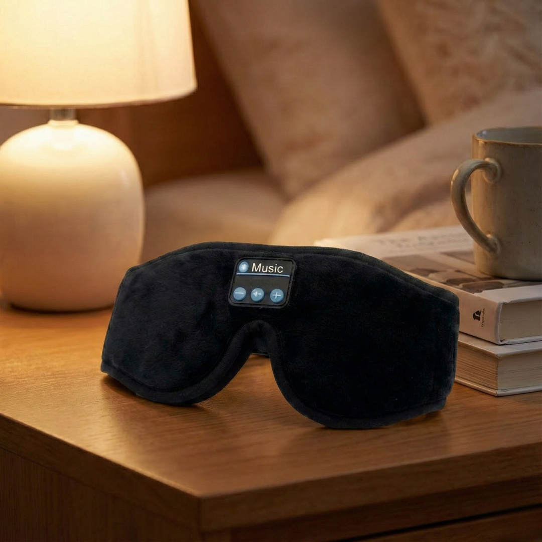 Bluetoothslaapmasker op het nachtkastje